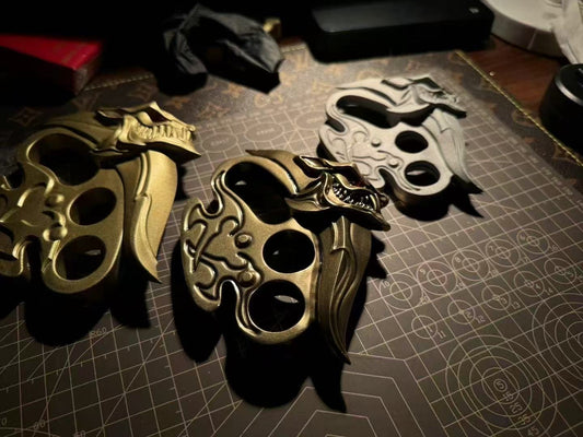 Knuckles of The Boss